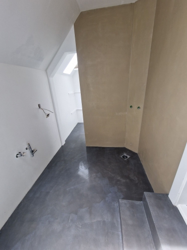 gråt microcement gulv
