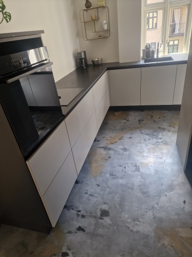 microcement køkken gulv