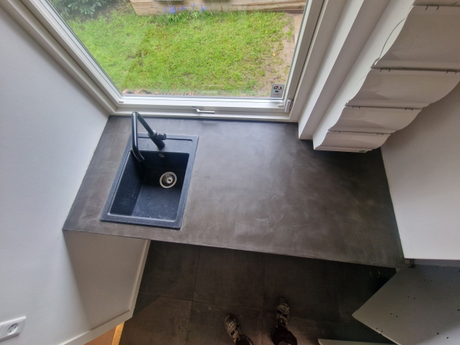 microcement køkken vask